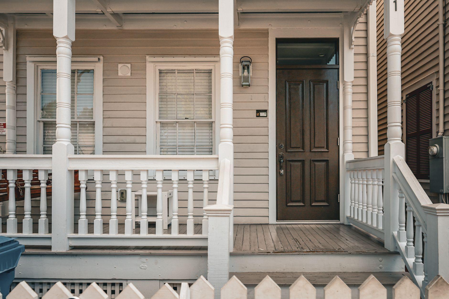 The welcoming front porch of a Northern Virginia home — the first step toward inspection-first pest protection